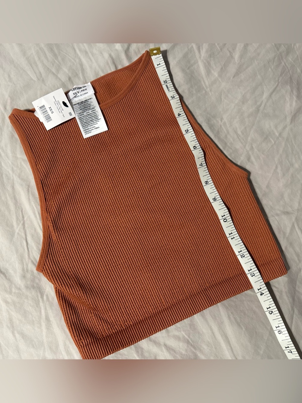 ✨Cotton On Seamless Benni High-Neck Tank✨ - Picture 4 of 5